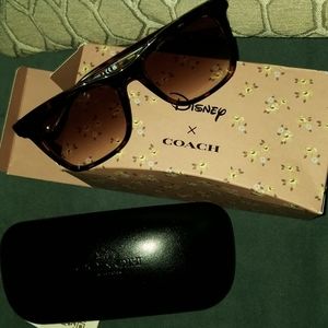 Coach sunglasses HC 8374F